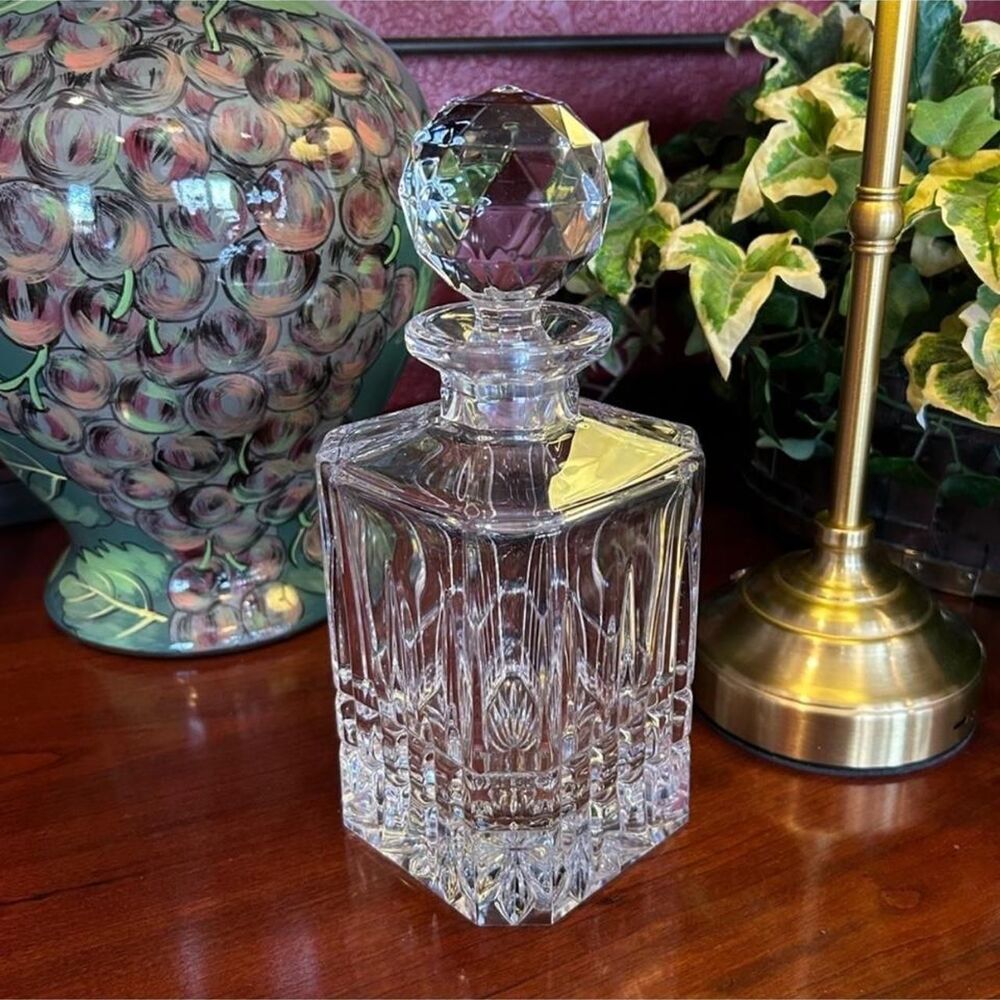 NWOT Elegant Crystal Bohemia Decanter